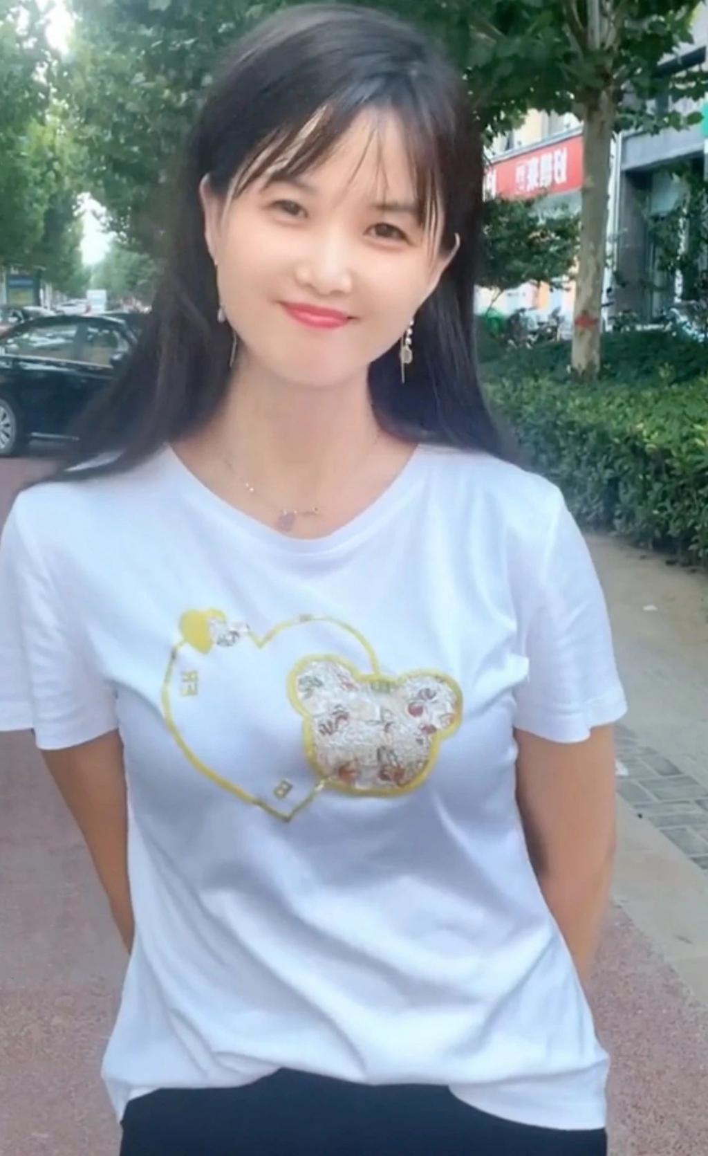 比起秀才的油腻风，一笑倾城的玩法才叫高端