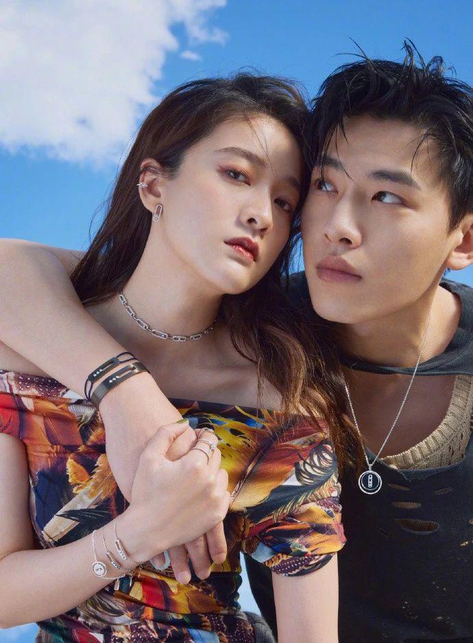 公开抢一线小花男友！剧组暧昧，活该被骂？