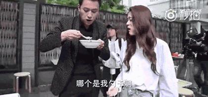 公开抢一线小花男友！剧组暧昧，活该被骂？