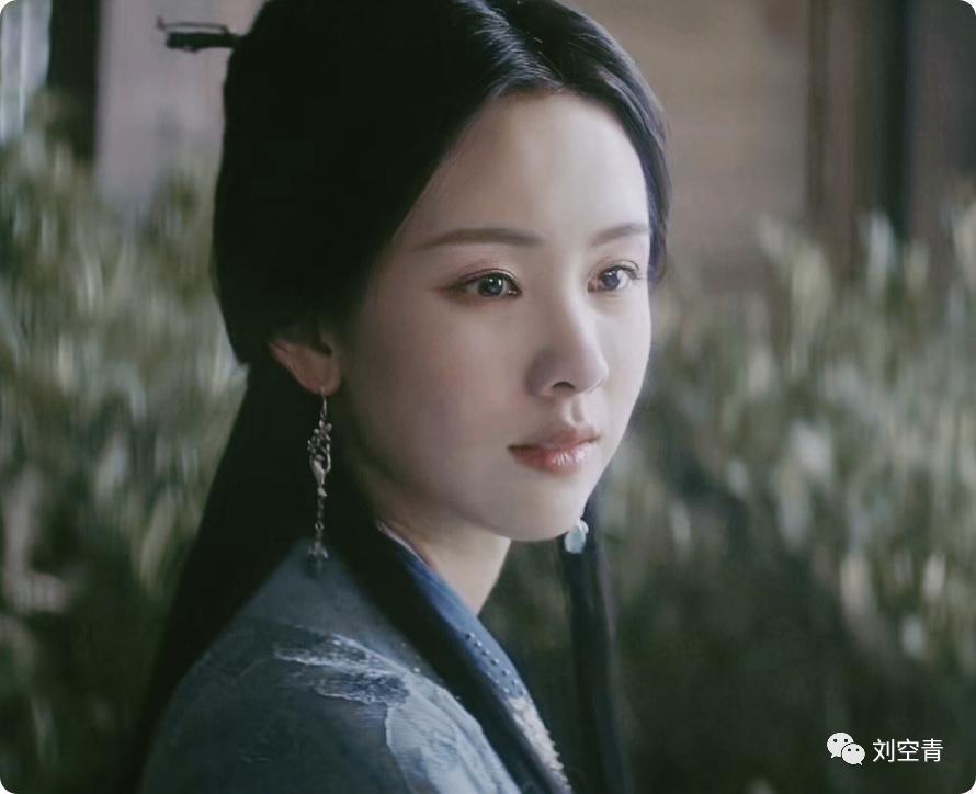 她这算是真的爆了？