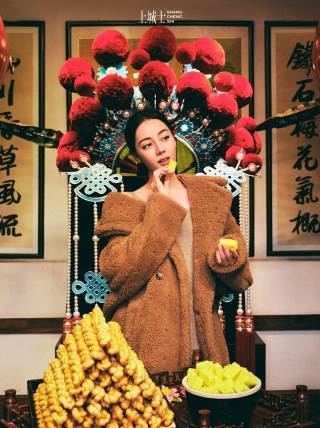 迪丽热巴漫游西安宿命感大片释出 时尚与古韵碰撞氛围拉满