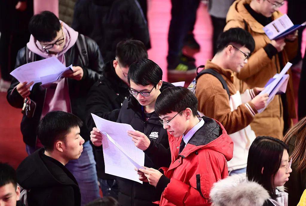 别再卷“大厂”了，未来“小而美”才是出路！