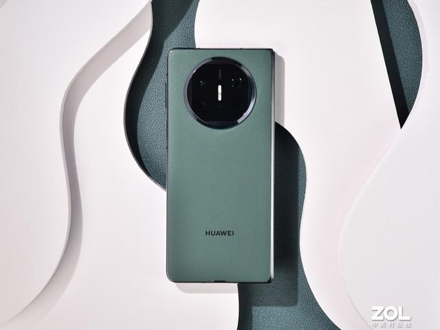 华为Mate X5抢先上手体验：折叠屏机皇强势回归