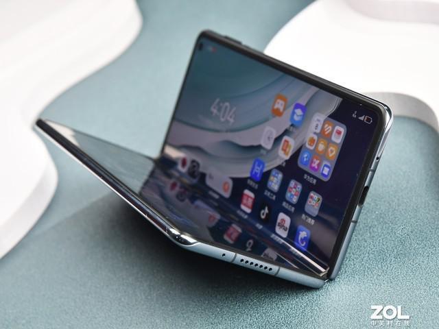 华为Mate X5抢先上手体验：折叠屏机皇强势回归