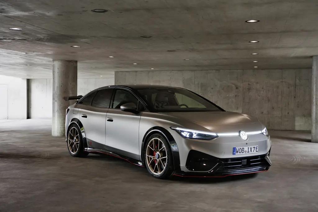 大众展示 ID.X Performance 概念车：550 马力、支持 200kW 快充