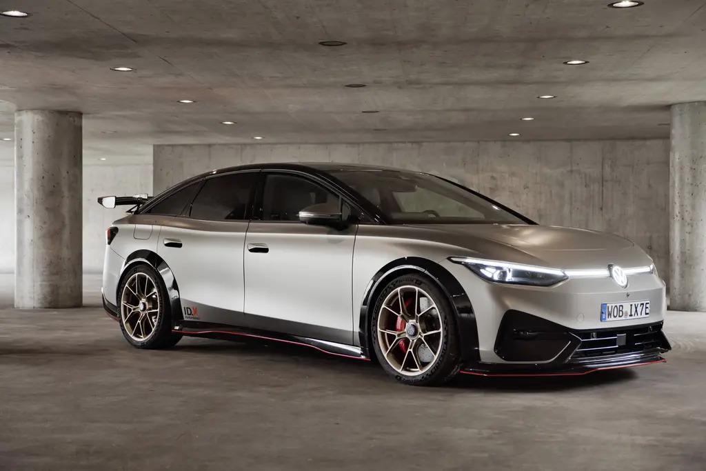 大众展示 ID.X Performance 概念车：550 马力、支持 200kW 快充