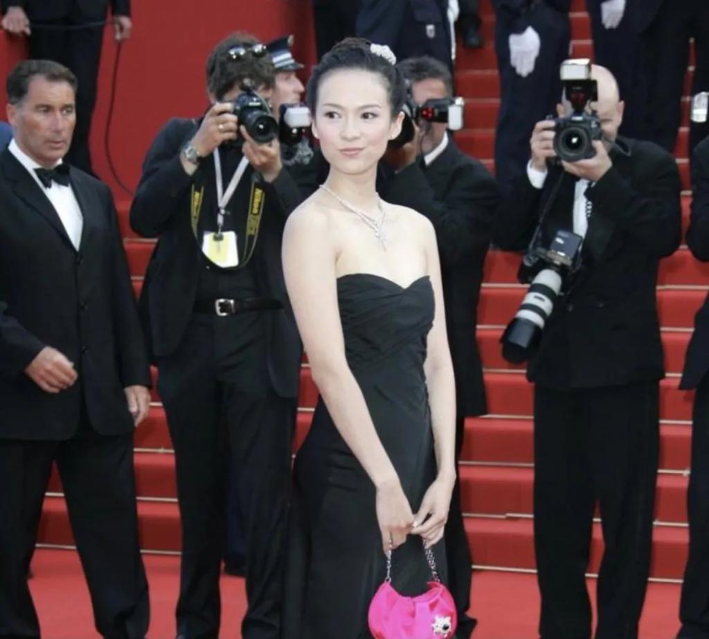 刘嘉玲和舒淇的幕后金主有多壕？威尼斯红毯都被他承包了！