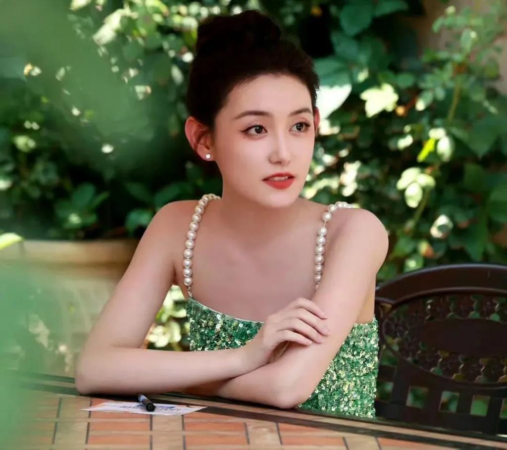 蒋依依渡劫成功了?