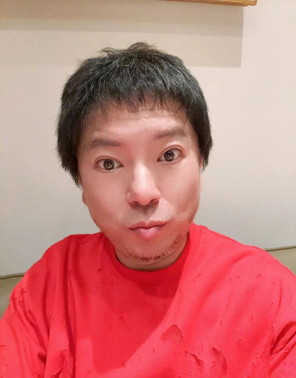 53岁高晓松近况曝光！晒自拍被指撞脸华晨宇，疑复出但遭抵制