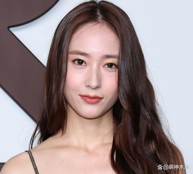 众星时装周生图来了！李冰冰韵味十足，戚薇脸垮郑秀晶初露老态