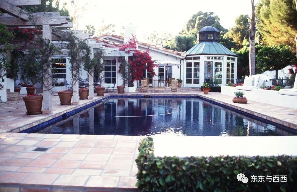 戴妃生前男友追她16年，车祸时用身体护住了她，他是不是唯一真心的情人？