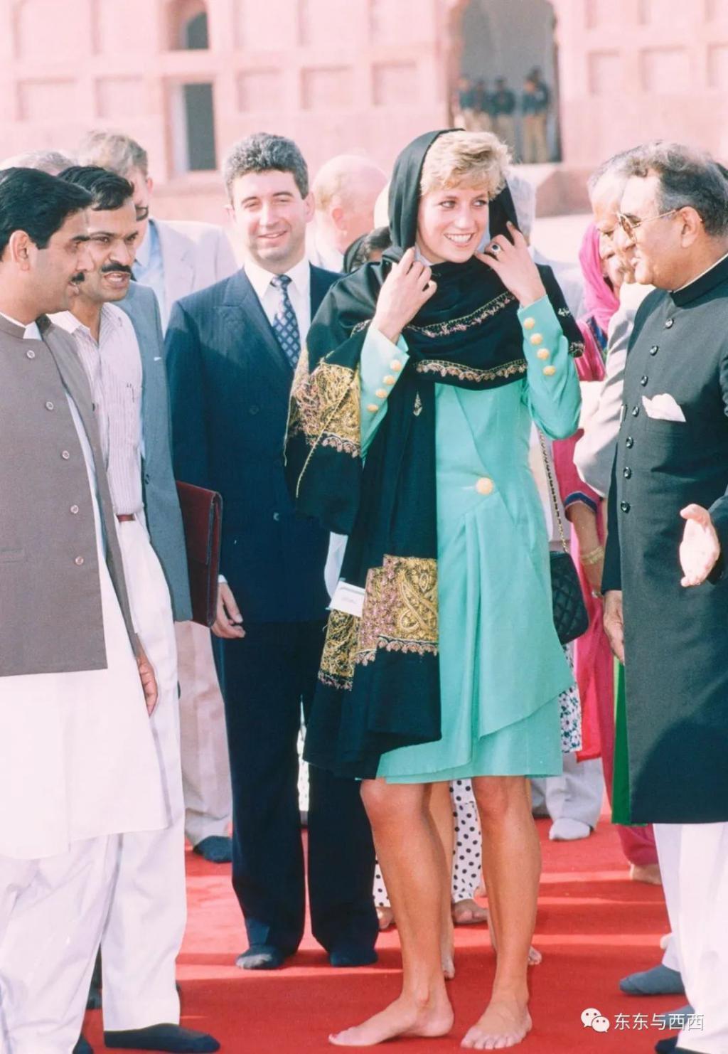 戴妃生前男友追她16年，车祸时用身体护住了她，他是不是唯一真心的情人？