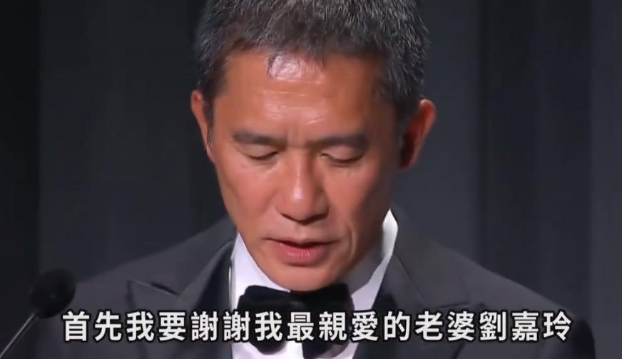 傅首尔的15年婚姻亮红灯，原因却让人好无力