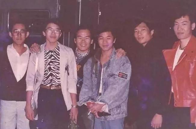 台版“乐队的夏天”：张雨生顶流出道，五月天草东“世代之争”