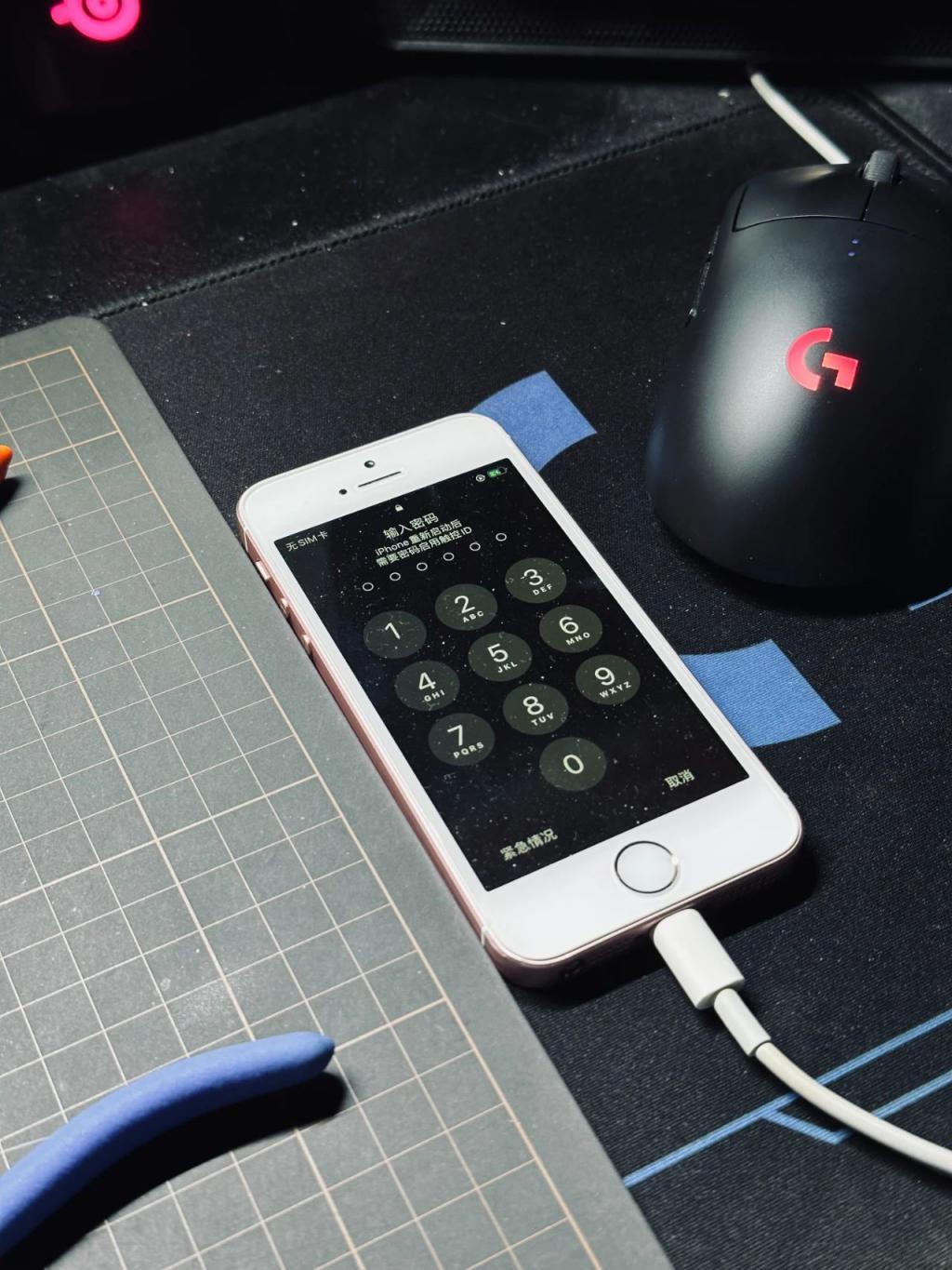 这台 10 年前的老 iPhone ，突然爆火涨价