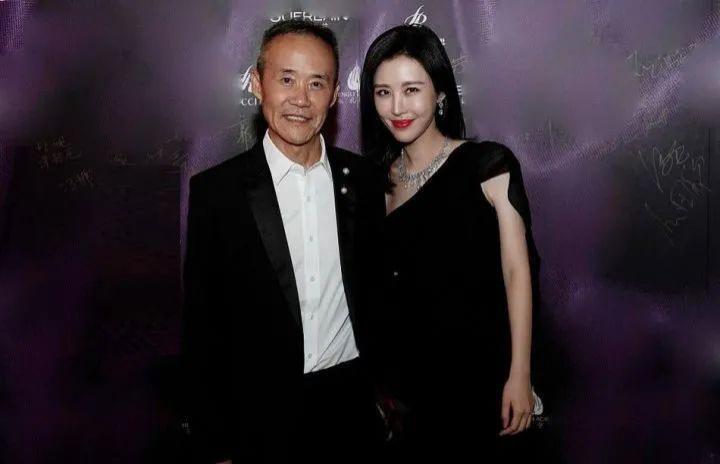 官宣！爷孙恋成正果，为70岁老公生娃…