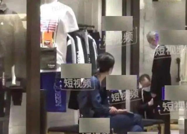 官宣！爷孙恋成正果，为70岁老公生娃…