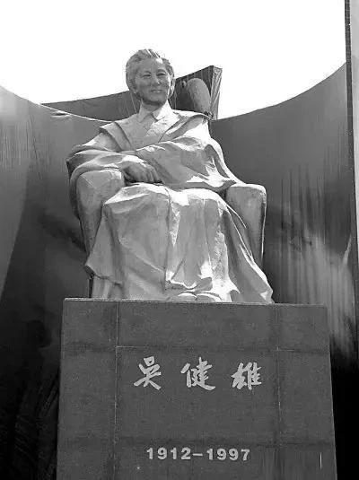 60亿票房，把她删得干净