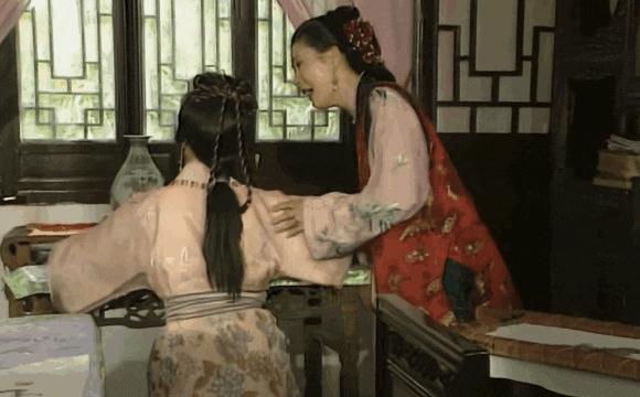 翻拍两次都遭人唾弃，两个女人上花轿的事至于那么难拍？