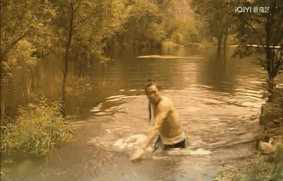 翻拍两次都遭人唾弃，两个女人上花轿的事至于那么难拍？