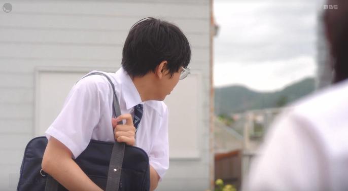 至少她比周冬雨性感！