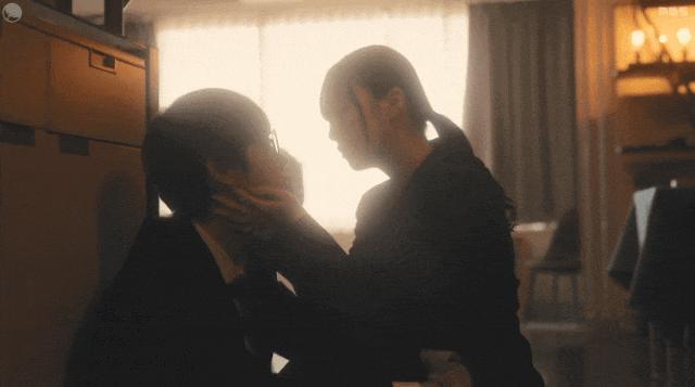 至少她比周冬雨性感！