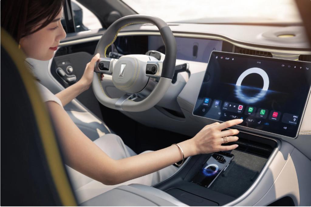 阿维塔11鸿蒙版全国交付启动