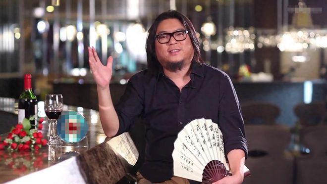 高晓松暴瘦认不出！剪短发瓜子脸似华晨宇，被疑做医美想复出