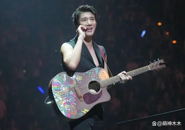 王力宏背后大佬曝光！曾一句话让李靓蕾不敢反击