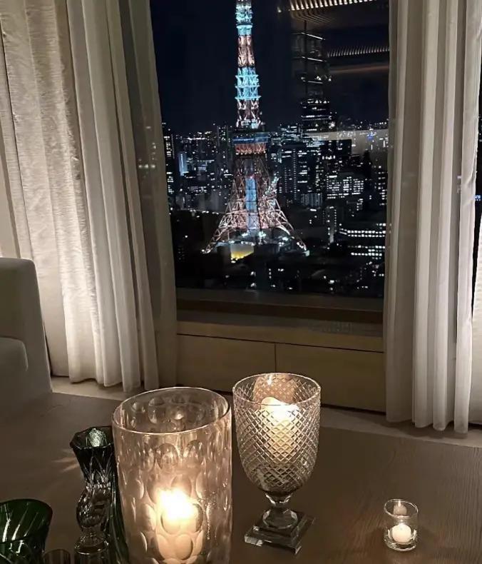 “内娱第一富婆”李湘退休：70套房子，5000亿身家？