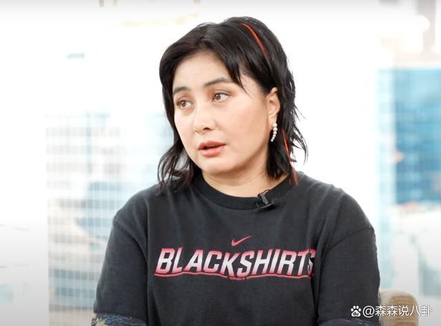 何超仪再谈丈夫病危入院，担心陈子聪无法接受现实至今隐瞒