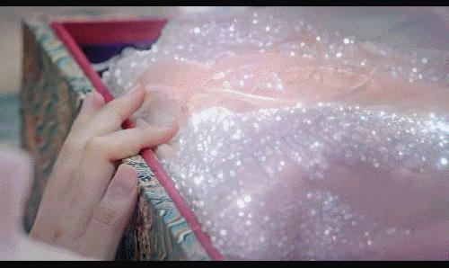 艳压女主，新晋小花这下彻底红了？