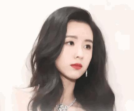 艳压女主，新晋小花这下彻底红了？