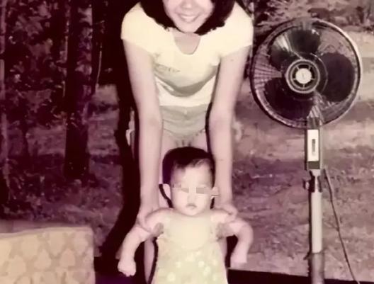 从影后到魔女，剃寸头打舌环，46岁的她活成这样…..