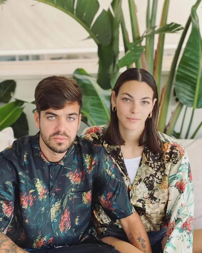 小李子又被曝和25岁模特恋上，两人在夜店热吻！