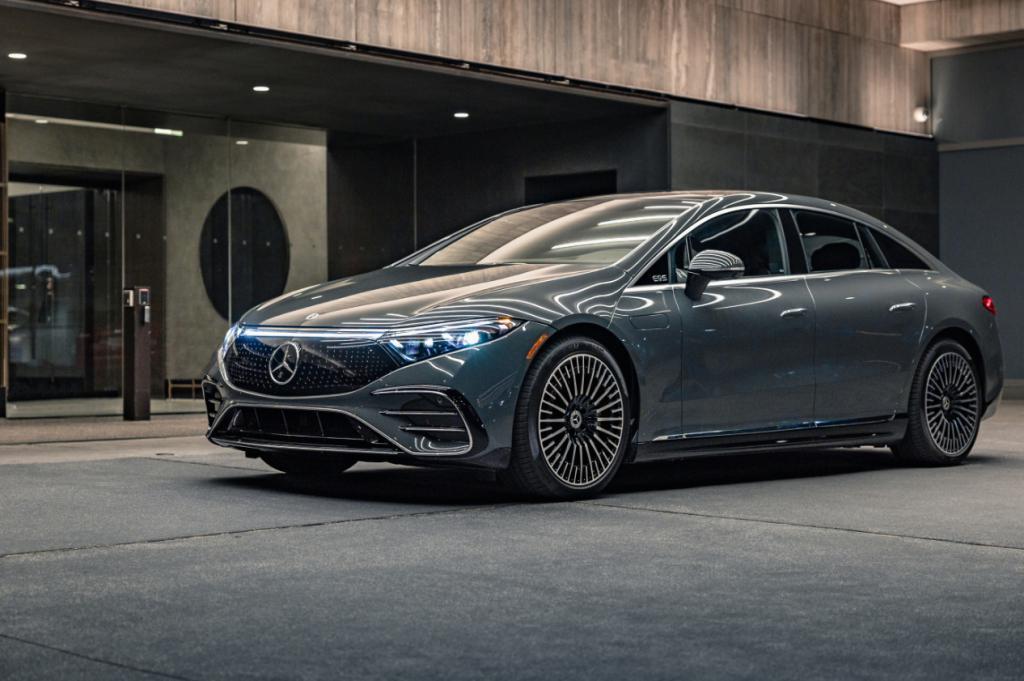 纯电版丰田埃尔法，难以重现燃油版的辉煌