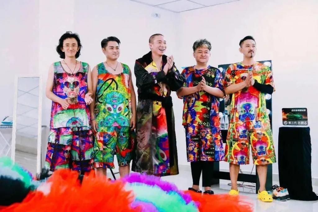 二手玫瑰，更适合中国宝宝的摇滚故事？