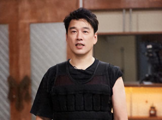 《披荆斩棘》什么情况？高人气选手没成为队长，恶意剪辑？