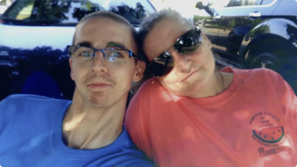 终于曝光这个人渣，再也洗不白了