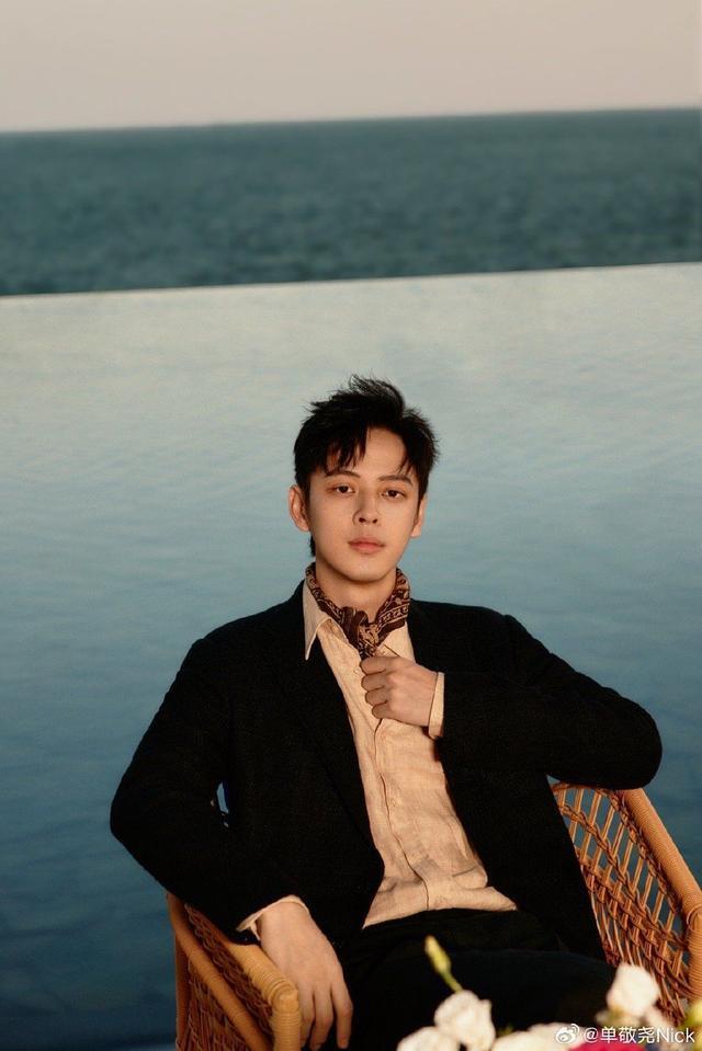 疑似单敬尧与王艺谈恋爱 女方在男方粉丝群发言引争议