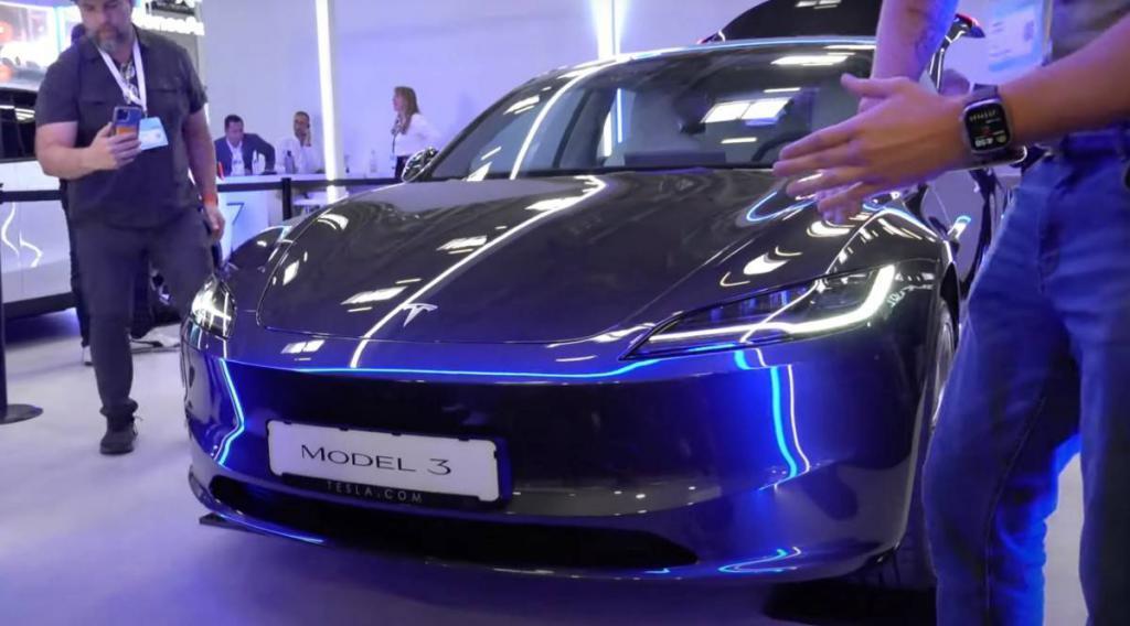 新款 Model 3，终于摘掉了「毛坯房」的帽子