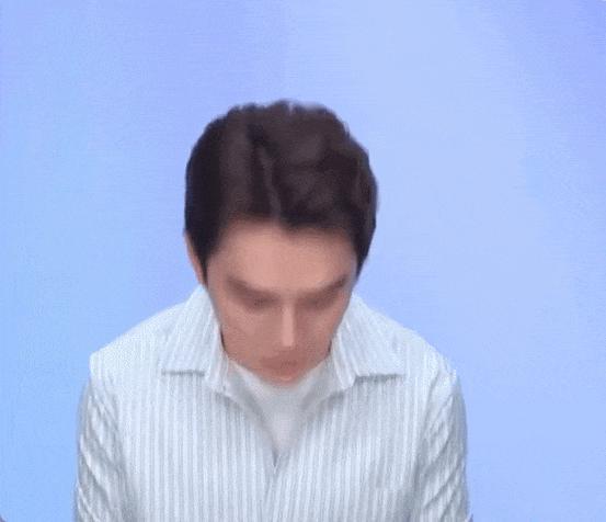 李佳琦前脚落泪道歉后脚开心带货 被嘲鳄鱼的眼泪