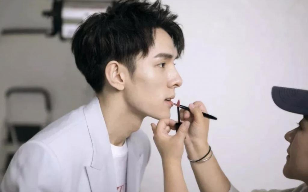 李佳琦：18亿到手，初心变了？