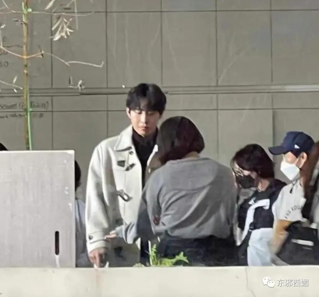 颜狗暴击！他什么时候肿成这样了？