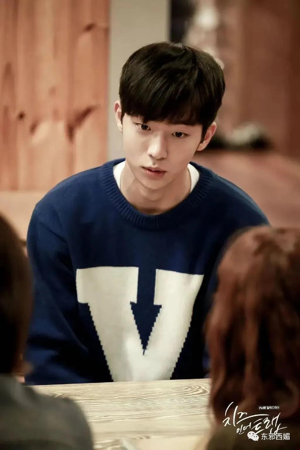 颜狗暴击！他什么时候肿成这样了？