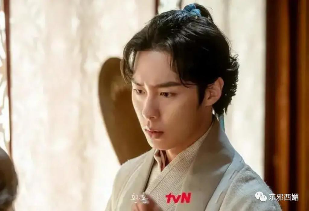 颜狗暴击！他什么时候肿成这样了？