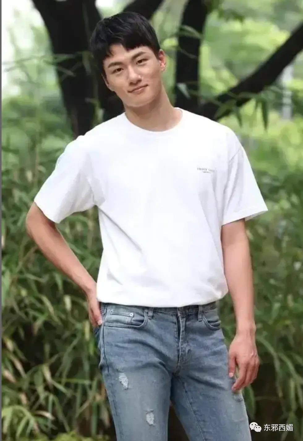 颜狗暴击！他什么时候肿成这样了？