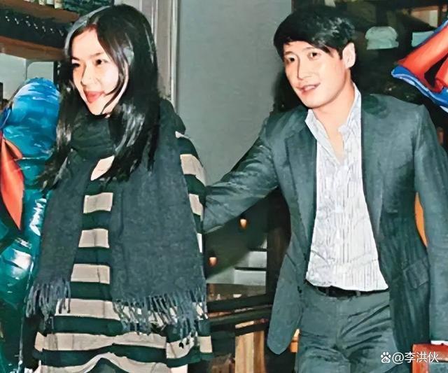 乐基儿承认和二婚丈夫离婚，离开黎明后，她再也找不到幸福了