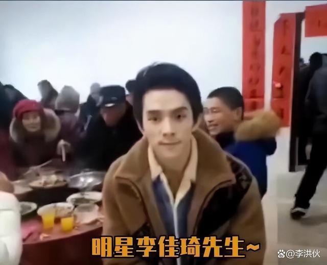 请把影帝奖杯，颁给李佳琦！