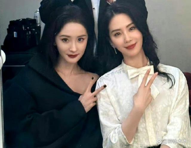 杨幂生日唐嫣又缺席送祝福！再现塑料闺蜜情，抱团太明显